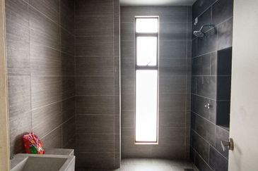 Monet Springtime @ Sunsuria City