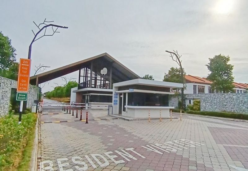 Setia Warisan Tropika (Belladonna)