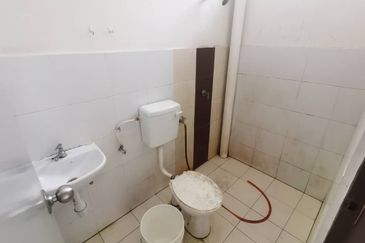 Pasir Putih_ 2 Storey Terrace_ Partial