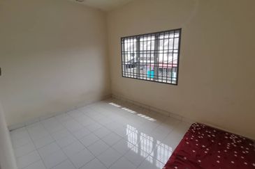 Pasir Putih_ 2 Storey Terrace_ Partial