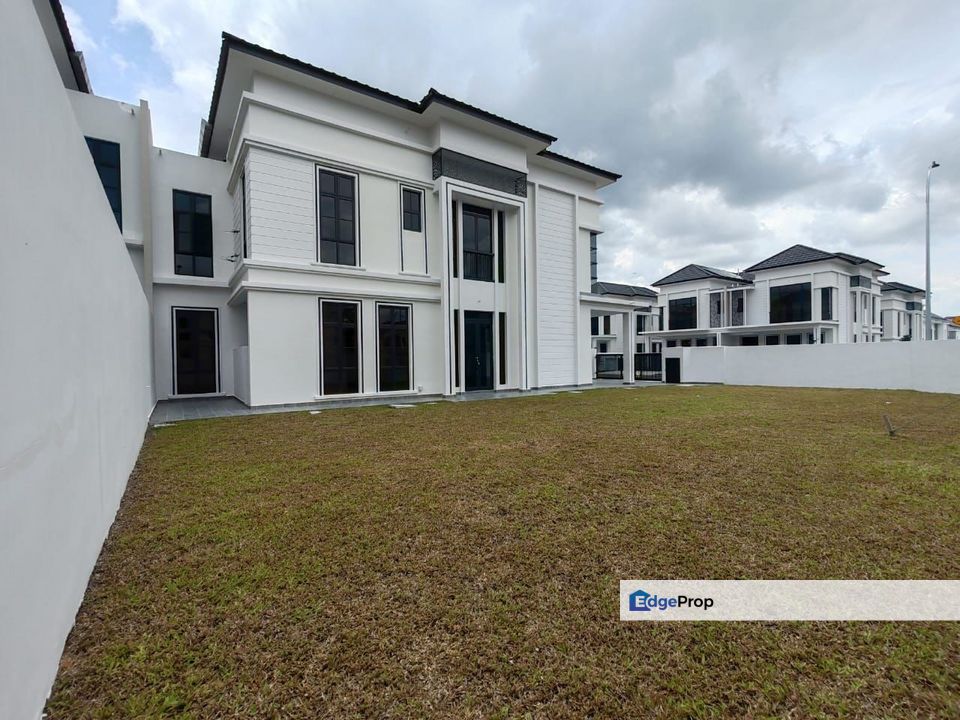 Taman Setia Tropika, Johor, Setia Tropika