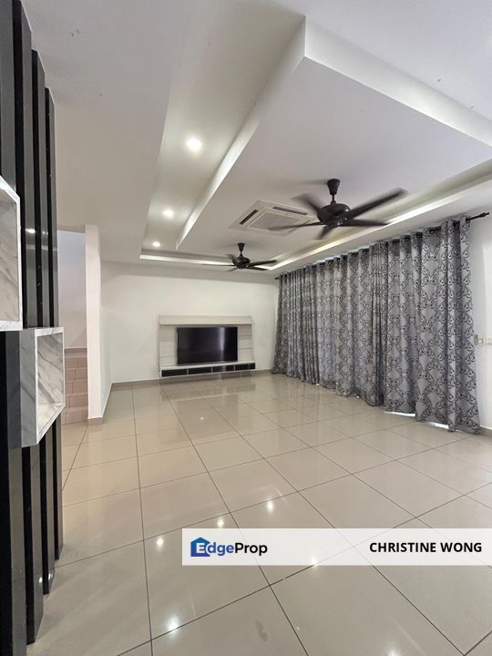 Tip Top Conditions Nicely Renovated Superlink Double Storey Terrace House Rimbun Vista S2 Heights Seremban NS , Negeri Sembilan, Seremban