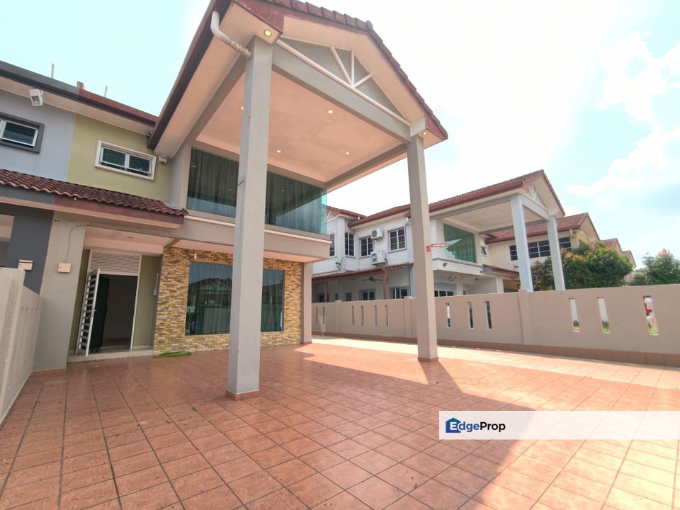 Nicely renovated double storey SEMI-D at Taman Sri Kamban , Negeri Sembilan, Seremban