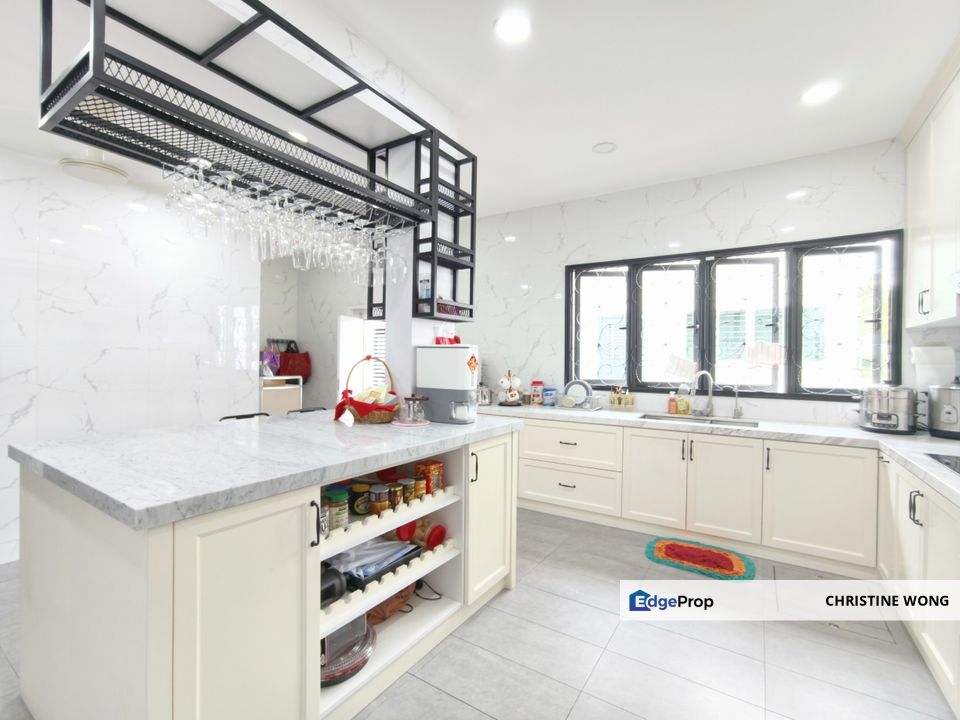 Tip Top Condition Move in Ready Double storey End Lot, Negeri Sembilan, Seremban