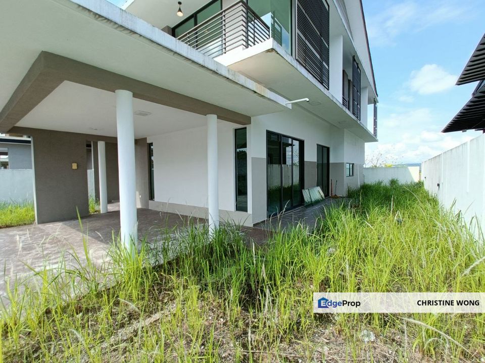 HILLTOP SEMI-D AT SHANG GARDEN BUKIT SARIMBAN SEREMBAN NS , Negeri Sembilan, Seremban