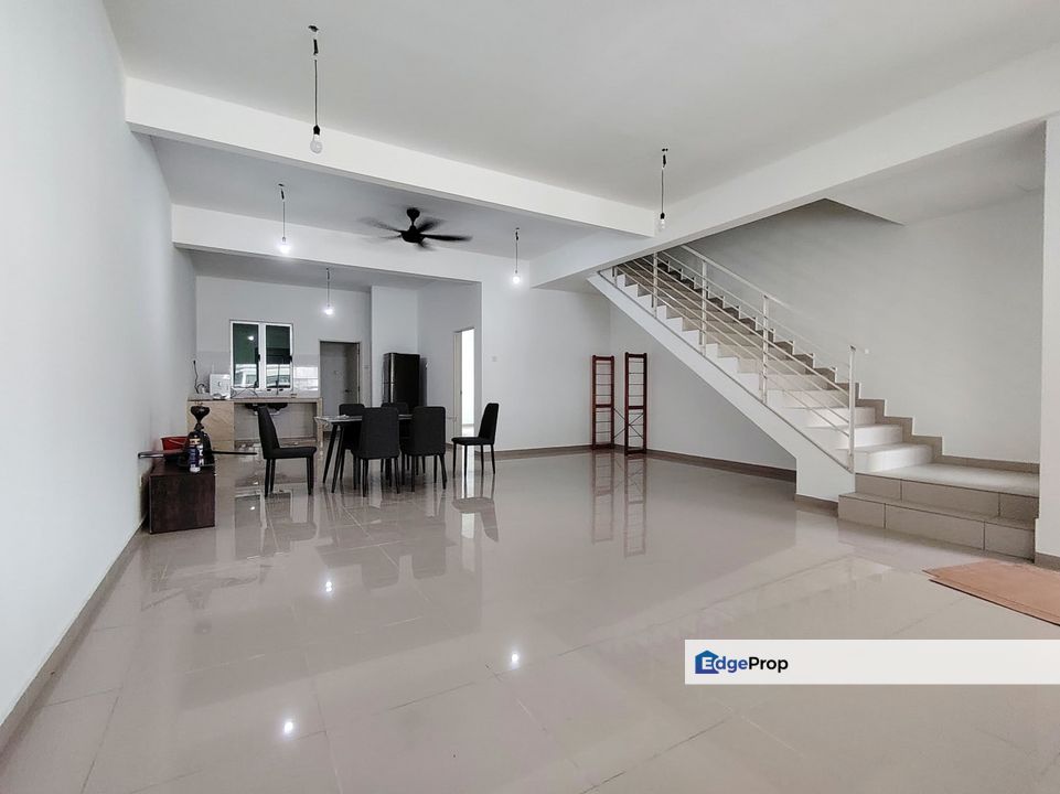 TAMAN BUKIT SARIMBAN SRI PULAI TEMIANG SEREMBAN NS DOUBLE STOREY LINK HOUSE , Negeri Sembilan, Seremban