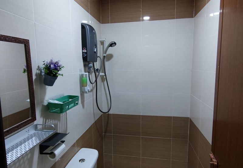 Oakland Commercial Centre