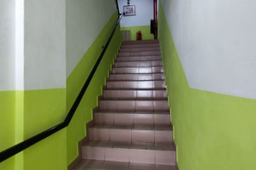 Oakland Commercial Centre