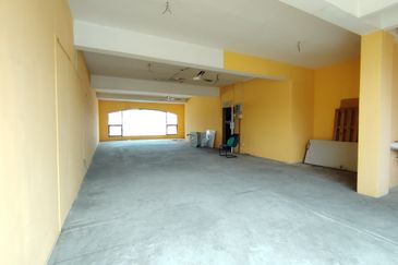 Jalan Dato Bandar Tunggal