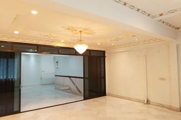 Tanjung Rambutan | Freehold | Double Storey Shoplot | Good Condition