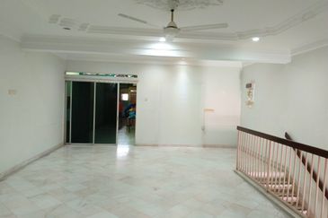 Tanjung Rambutan | Freehold | Double Storey Shoplot | Good Condition