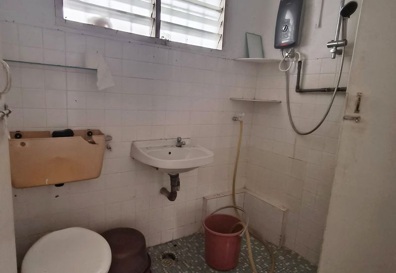 TAMAN MEWAH, BERCHAM