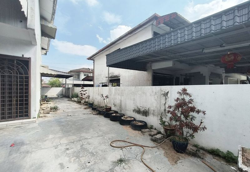 TAMAN MEWAH, BERCHAM