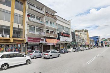 4-Storey Shop for sale along Jalan Yang Kalsom, Ipoh