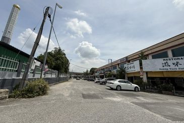 Taman Soon Choon Shoplot for Sale | Tenanted | Investment Opportunity