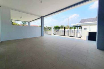 Double Storey Corner House for sale at Klebang | Freehold | New & Unoccupied
