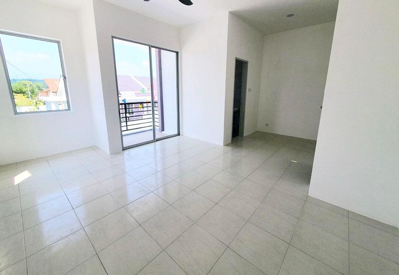 Double Storey Corner House for sale at Klebang | Freehold | New & Unoccupied