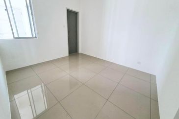 Double Storey Corner House for sale at Klebang | Freehold | New & Unoccupied