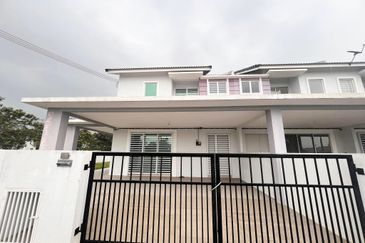 Double Storey Corner House for sale at Klebang | Freehold | New & Unoccupied