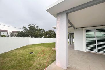 Double Storey Corner House for sale at Klebang | Freehold | New & Unoccupied