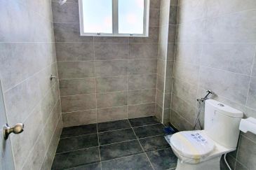 Double Storey Corner House for sale at Klebang | Freehold | New & Unoccupied