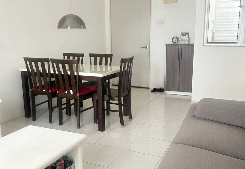 Pangsapuri Seri Tecoma