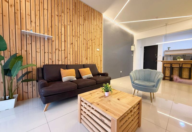 THE COVE HILLSIDE RESIDENCE