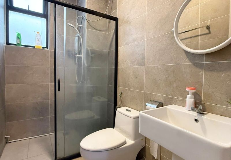 THE COVE HILLSIDE RESIDENCE