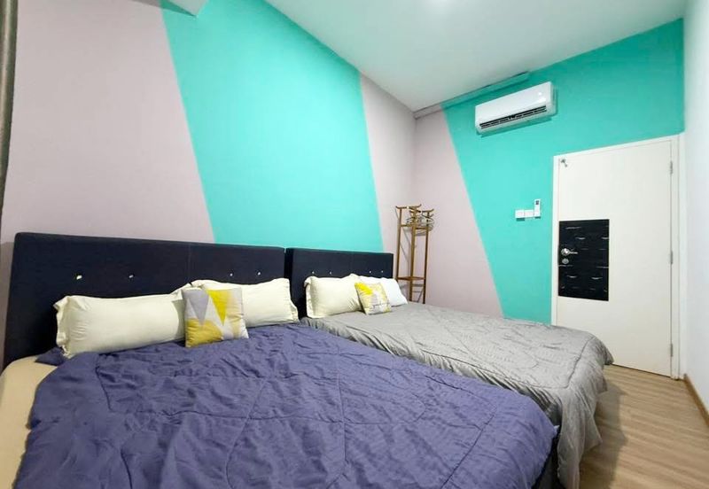 THE COVE HILLSIDE RESIDENCE