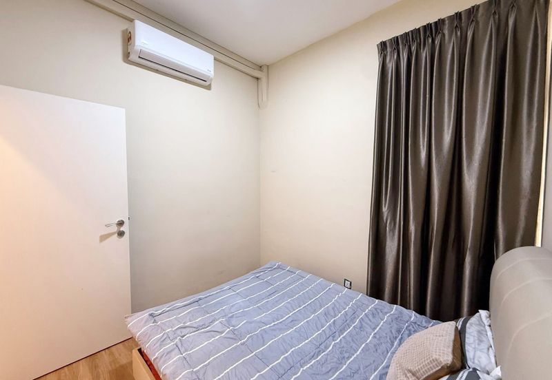 THE COVE HILLSIDE RESIDENCE