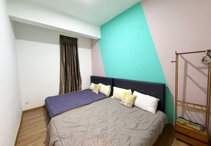 THE COVE HILLSIDE RESIDENCE