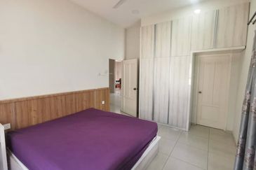 Freehold Double Storey Bungalow house for Sale at Bandar Seri Botani 