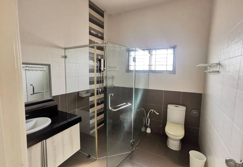 Freehold Double Storey Bungalow house for Sale at Bandar Seri Botani 