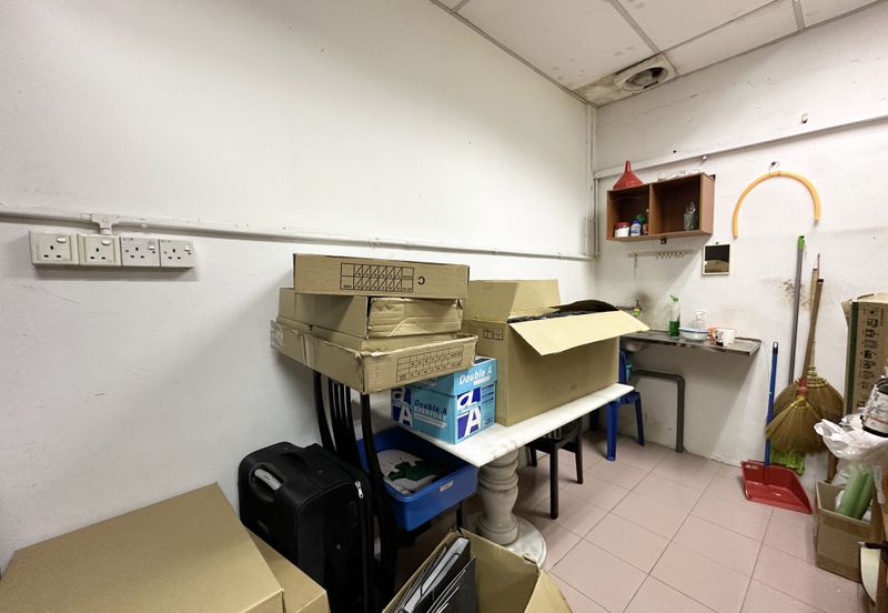 1.5 Storey Factory/Warehouse for sale at Menglembu | Below Market Value