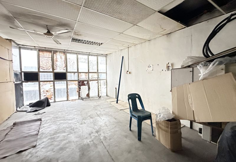 1.5 Storey Factory/Warehouse for sale at Menglembu | Below Market Value