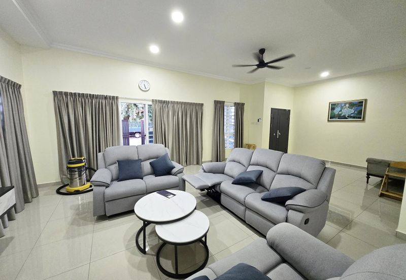 Double Storey Semi Detached House for Sale at Taman Soon Choon. Fully Furnish
