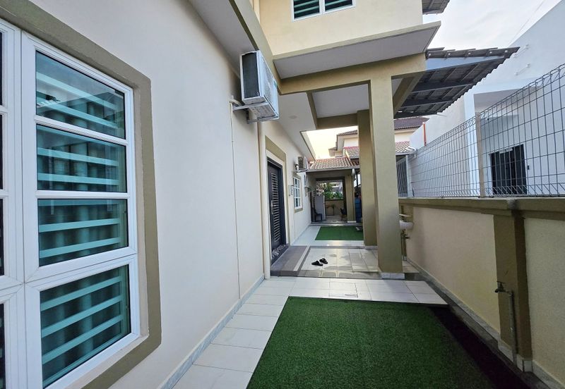 Double Storey Semi Detached House for Sale at Taman Soon Choon. Fully Furnish