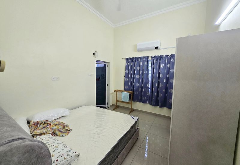 Double Storey Semi Detached House for Sale at Taman Soon Choon. Fully Furnish