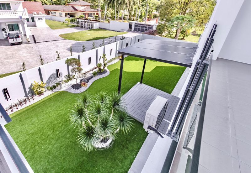 Tigerlane Ipoh 2.5 Storey Semi Detached House for sale. Fully Furnish