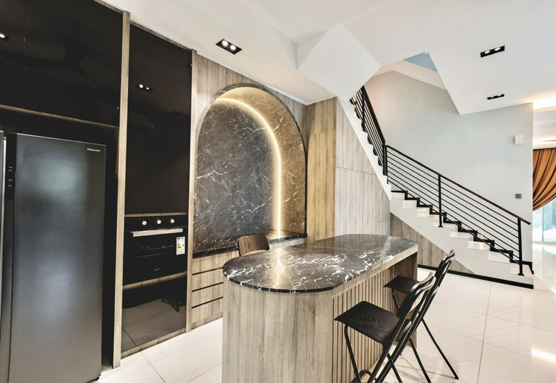 Tigerlane Ipoh 2.5 Storey Semi Detached House for sale. Fully Furnish