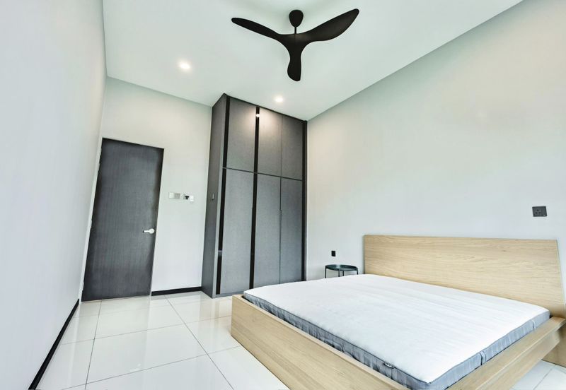 Tigerlane Ipoh 2.5 Storey Semi Detached House for sale. Fully Furnish