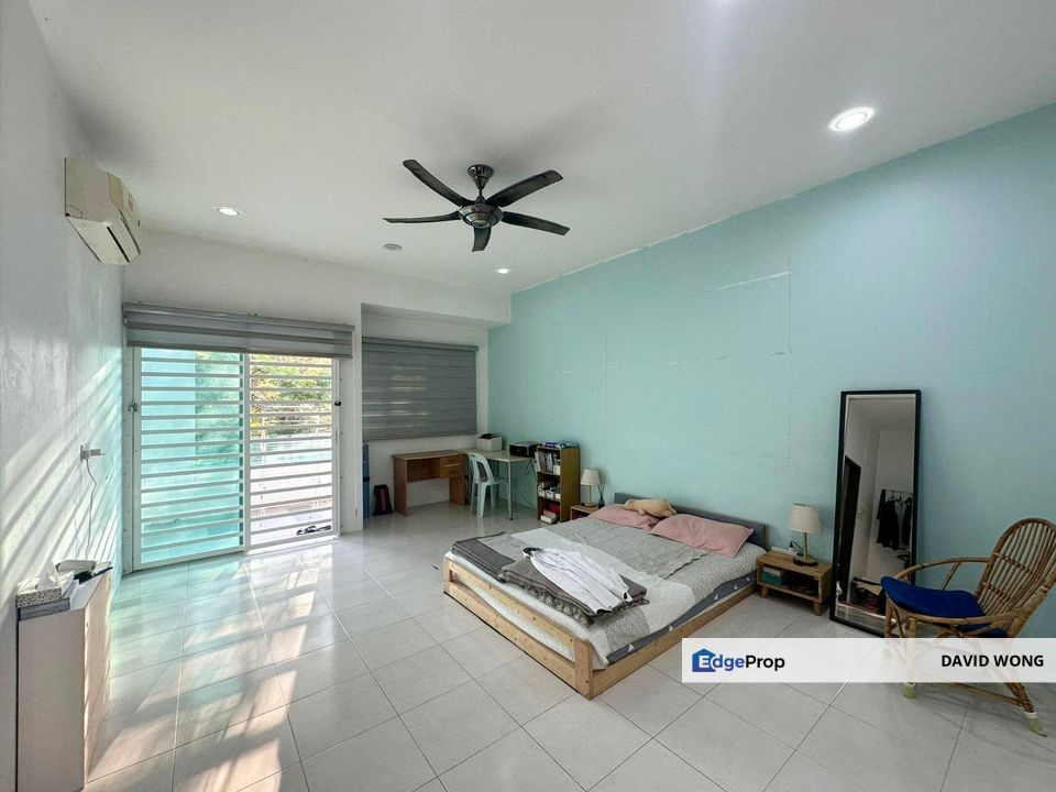 Double Storey Terrace House at Taman Rapat Permai for Sale. Facing Field, Perak, Ipoh