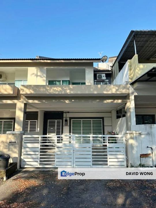Double Storey Terrace House at Taman Rapat Permai for Sale. Facing Field, Perak, Ipoh