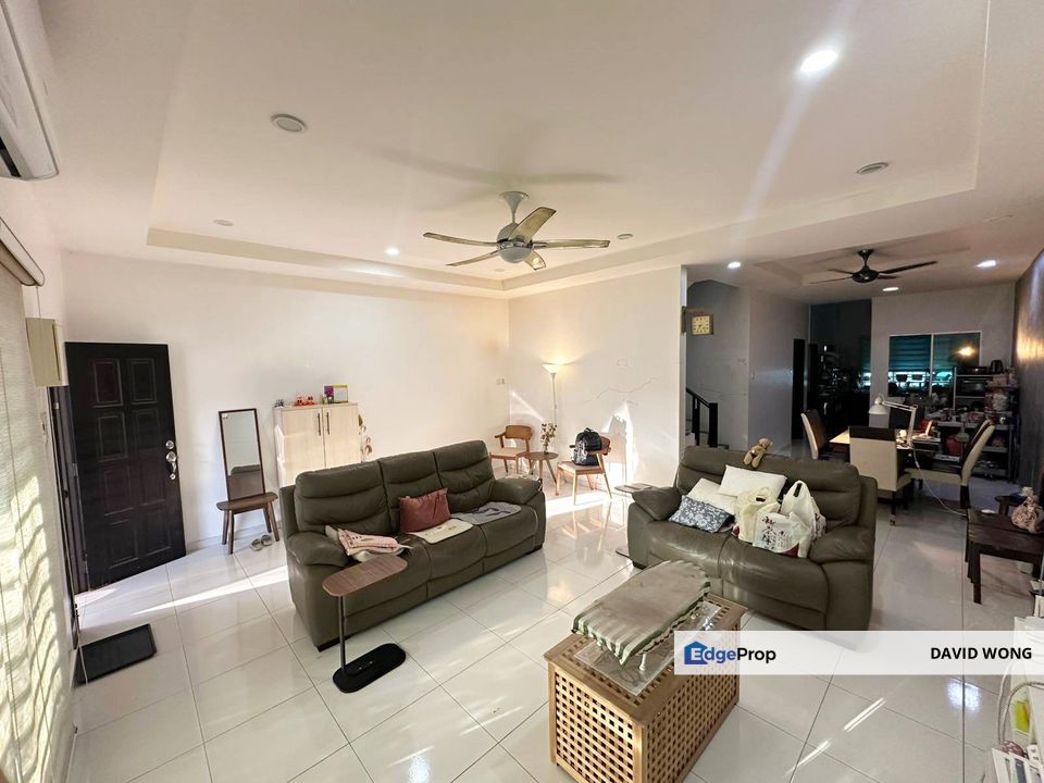 Double Storey Terrace House at Taman Rapat Permai for Sale. Facing Field, Perak, Ipoh