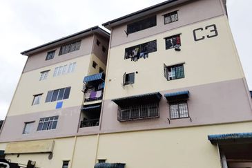 Royal Lily Apartment