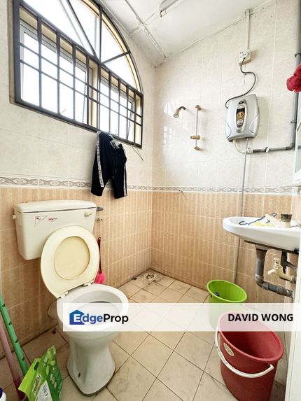 Pengkalan, Ipoh. Double Storey Terrace House for Sale. Below Market Value, Perak, Kinta