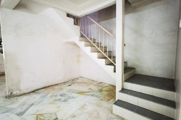 Gunung Rapat @ Taman Harmoni. Double Storey Terrace House. Below Market Value