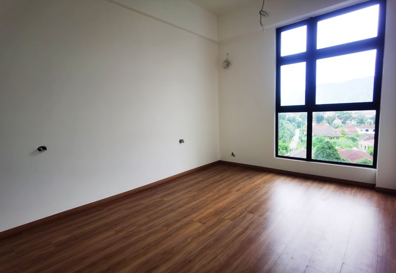 THE COVE HILLSIDE RESIDENCE