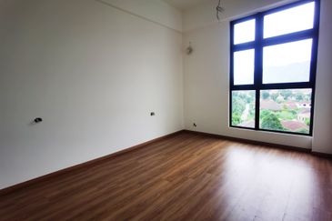 THE COVE HILLSIDE RESIDENCE