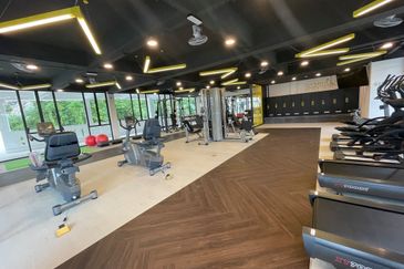 THE COVE HILLSIDE RESIDENCE